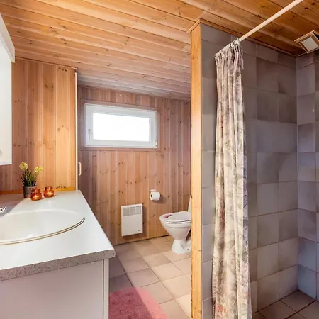 Holiday home Lovely With Covered Terrace, Only 300 Meters From The North Sea In Sondervig