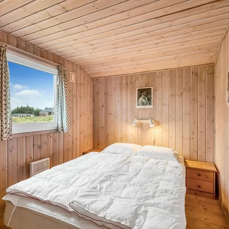 Lovely With Covered Terrace, Only 300 Meters From The North Sea At Sondervig *