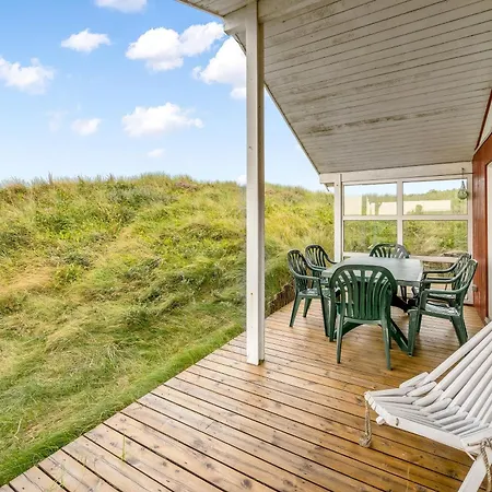 Lovely With Covered Terrace, Only 300 Meters From The North Sea At Sondervig Casa de Férias
