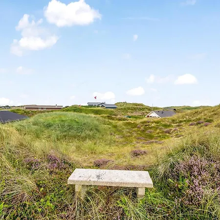 Lovely With Covered Terrace, Only 300 Meters From The North Sea At Sondervig Casa de Férias *