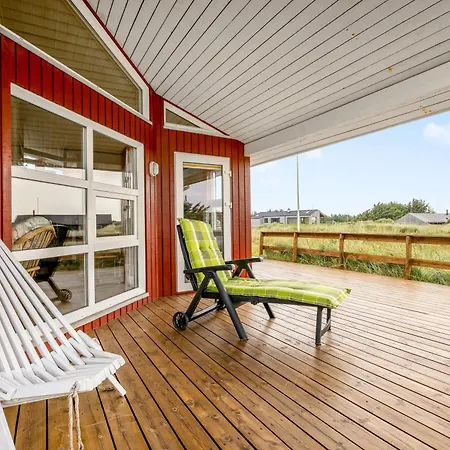 Casa de Férias Lovely With Covered Terrace, Only 300 Meters From The North Sea At Sondervig Ringkøbing